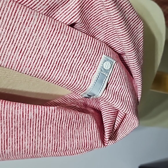 Lululemon Vinysas Versatile Red Striped Cardigan Scraf - Picture 4 of 10